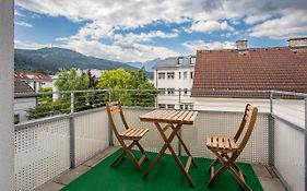 Modern Innsbruck Apartment I Free Parking